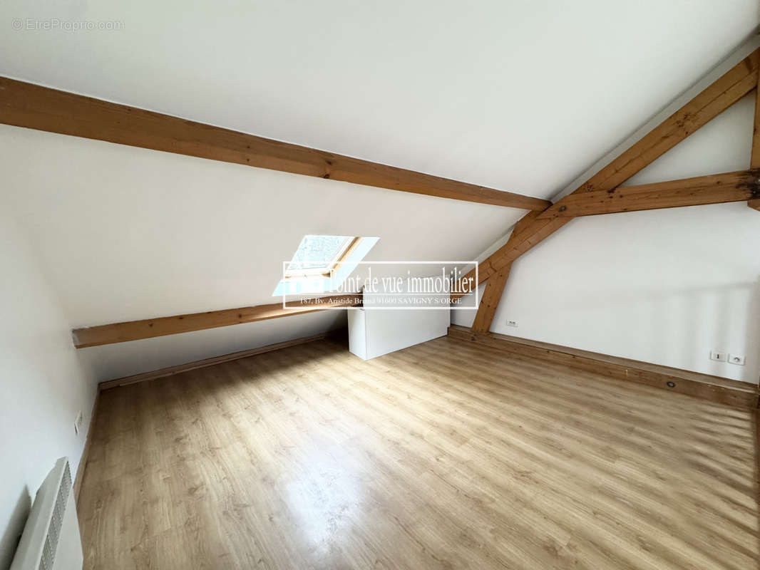 Appartement à SAVIGNY-SUR-ORGE