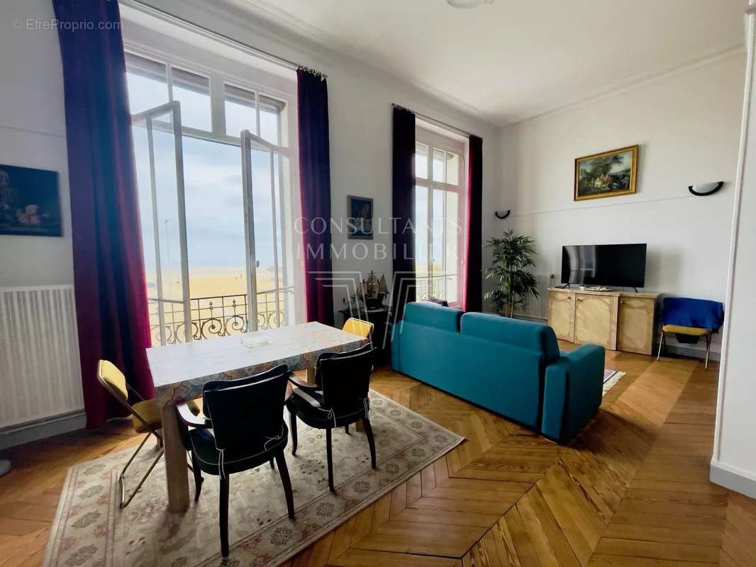 Appartement à TROUVILLE-SUR-MER