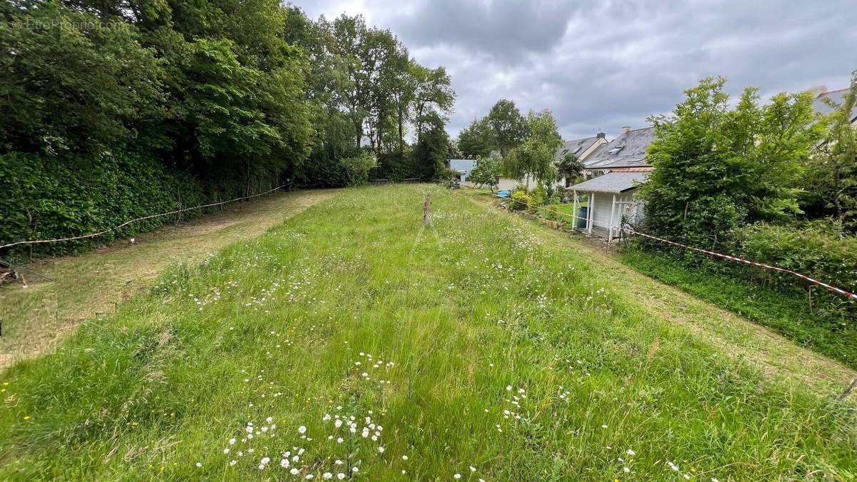 Terrain à LA CHAPELLE-SUR-ERDRE