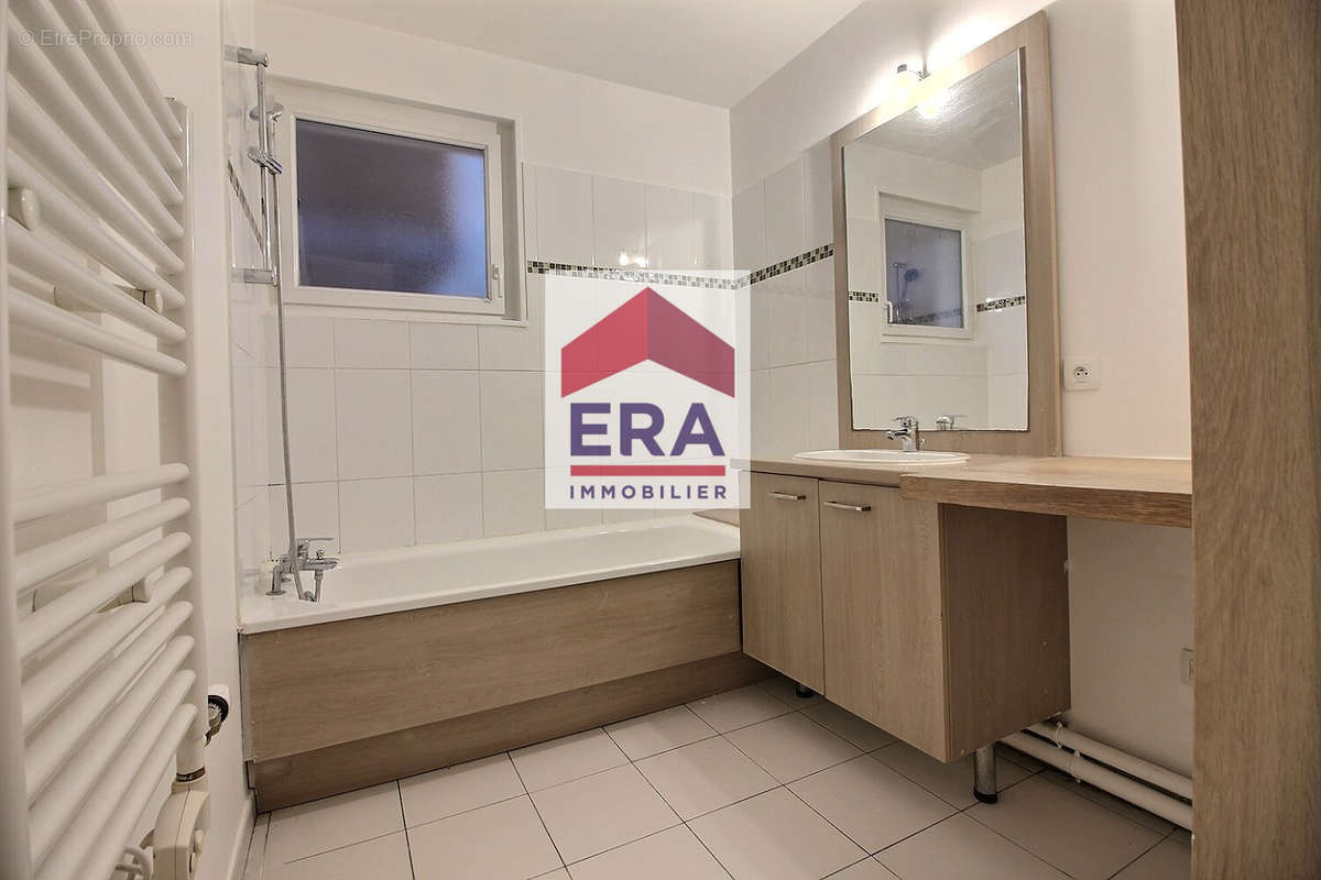 Appartement à GENNEVILLIERS