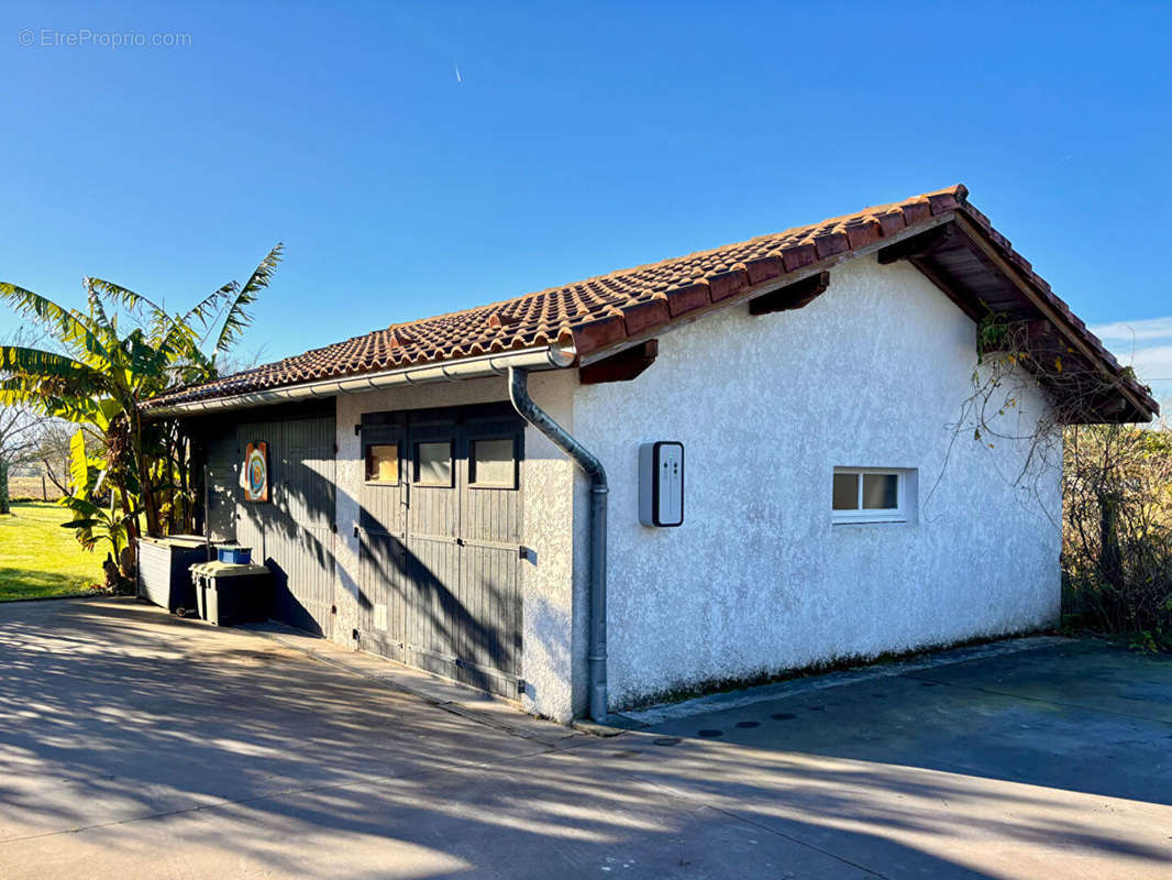 Maison à SAUBRIGUES