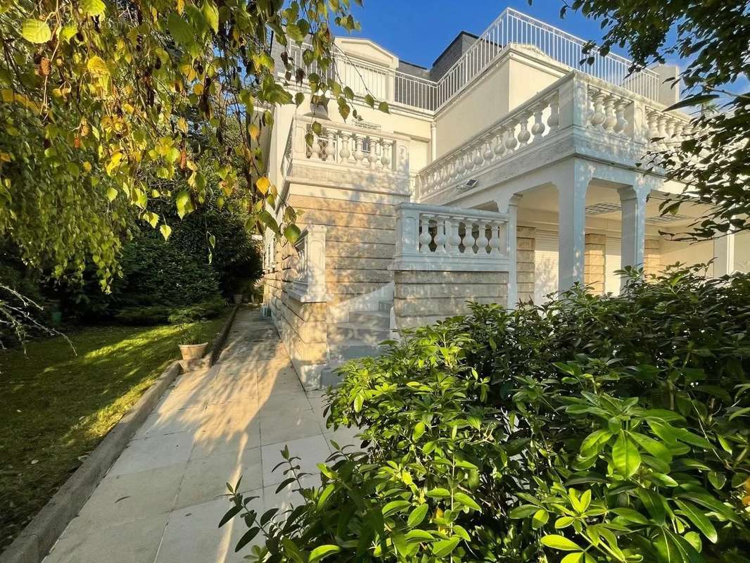 Maison à SAINT-CLOUD