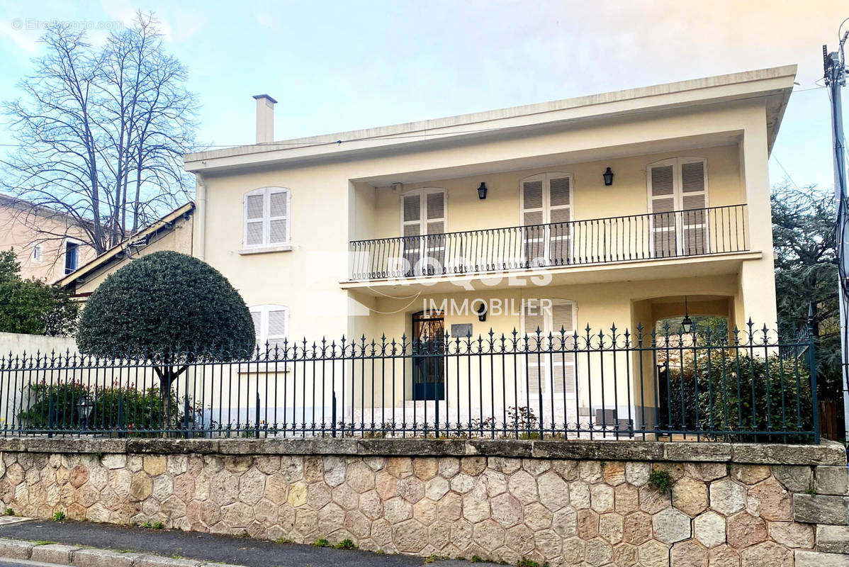 Maison à LAMALOU-LES-BAINS