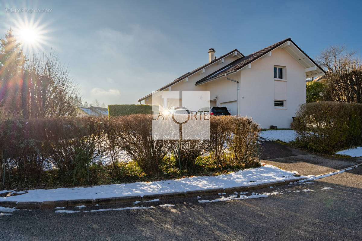 Maison à ARGONAY