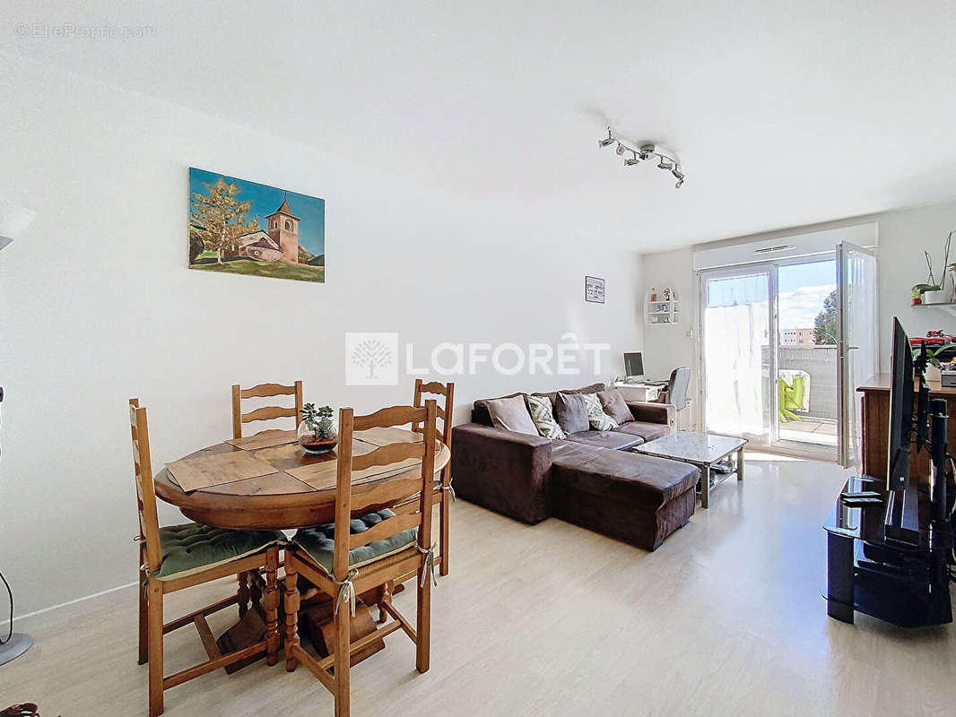 Appartement à VERNOUILLET