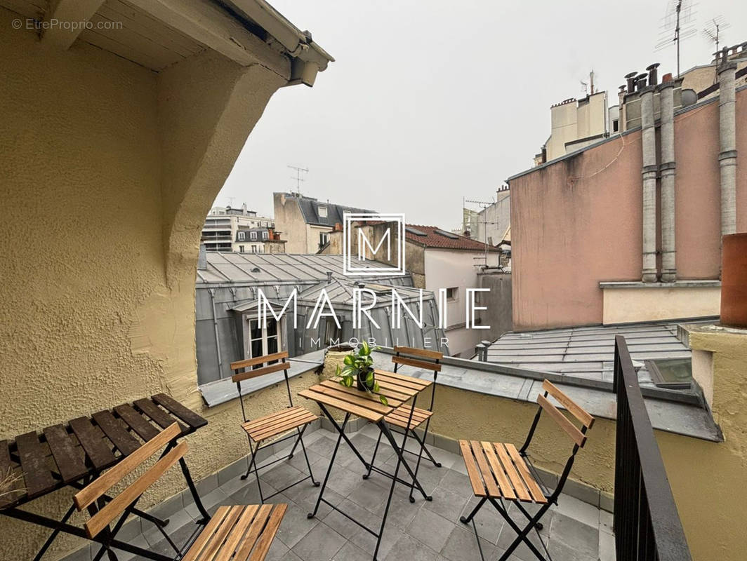 Appartement à PARIS-14E