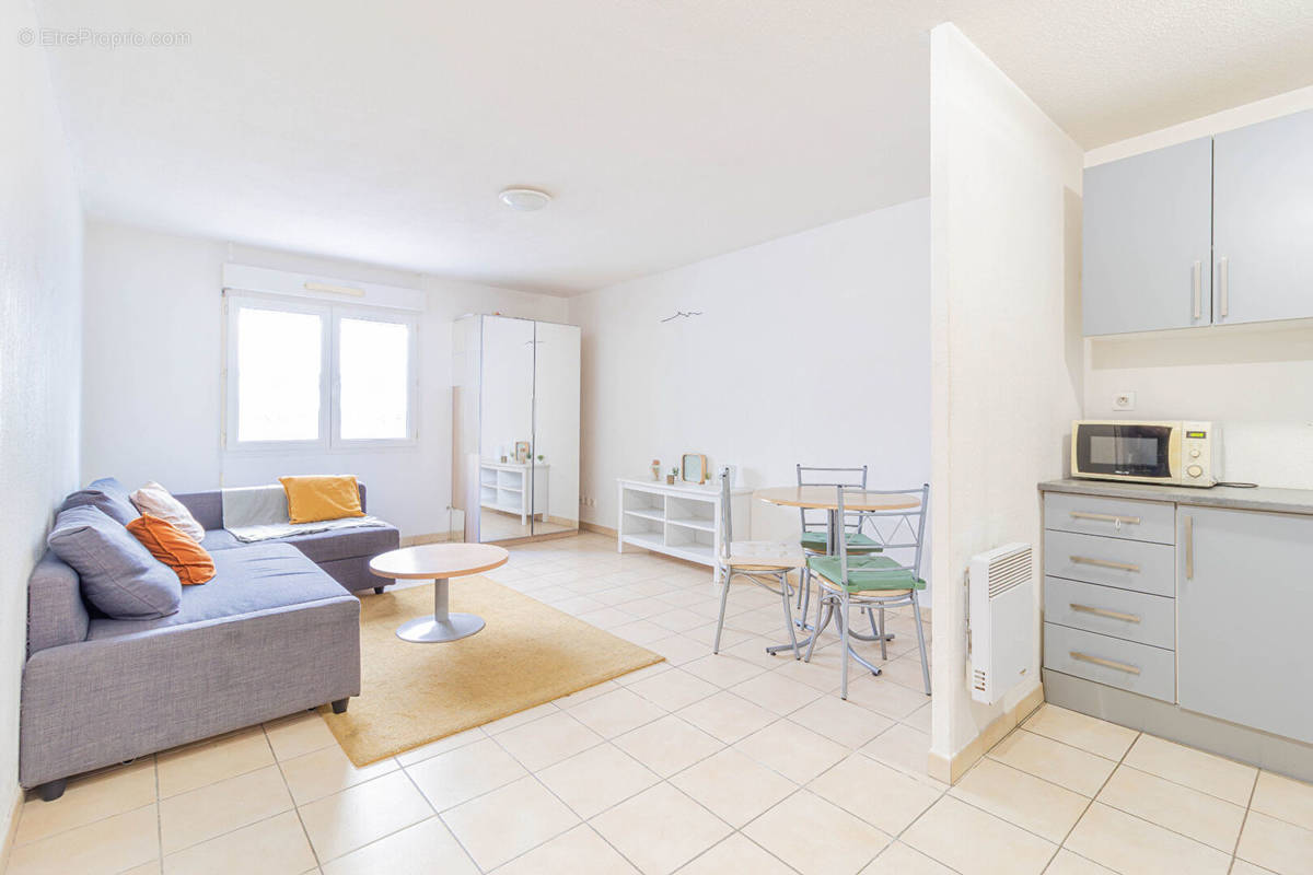 Appartement à MARSEILLE-6E