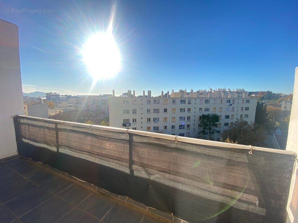 Appartement à MARSEILLE-13E