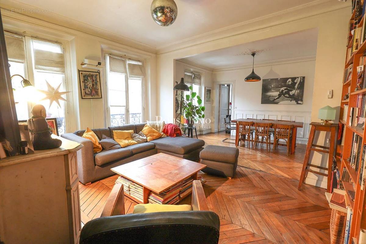 Appartement à PARIS-18E