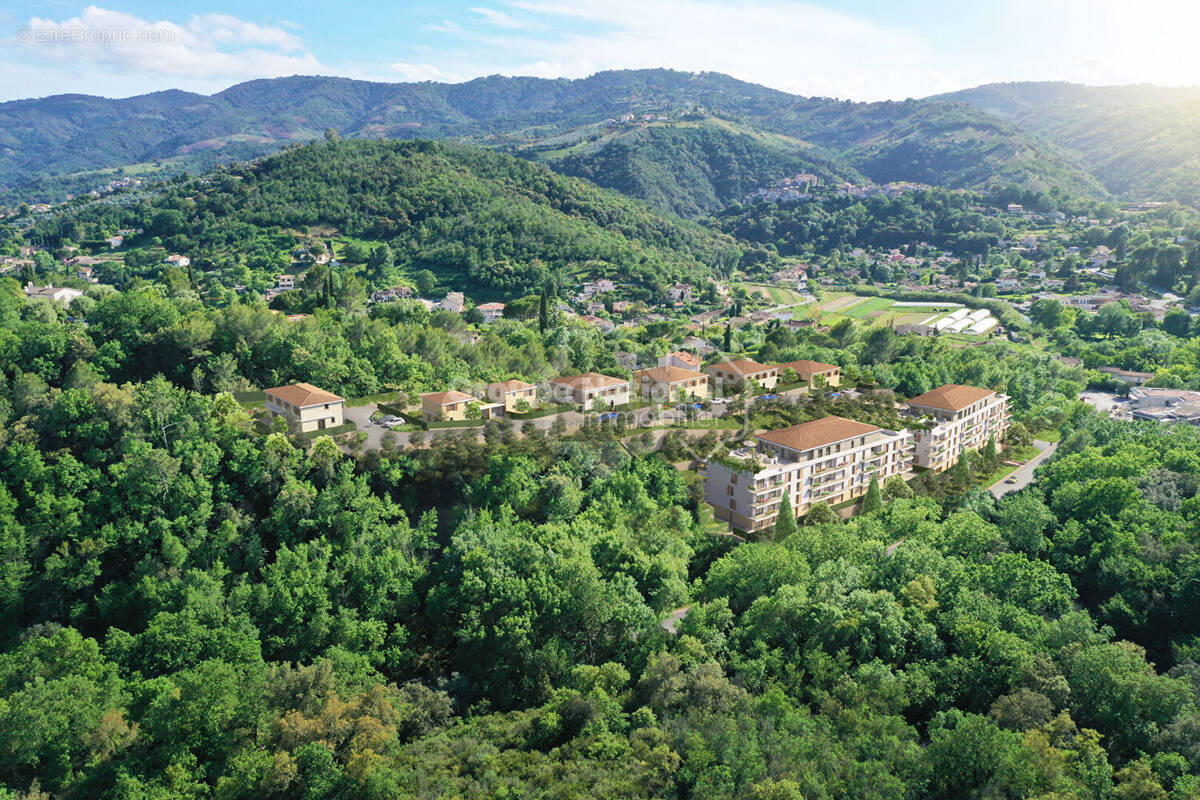 Appartement à AURIBEAU-SUR-SIAGNE