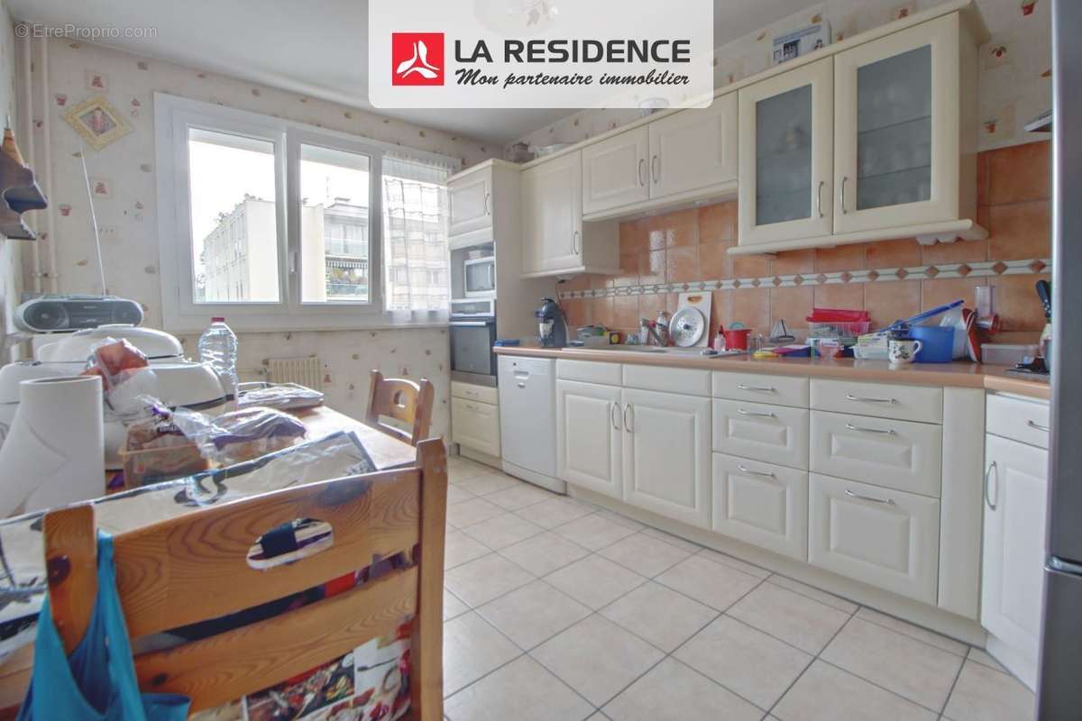 Appartement à VERNEUIL-SUR-SEINE