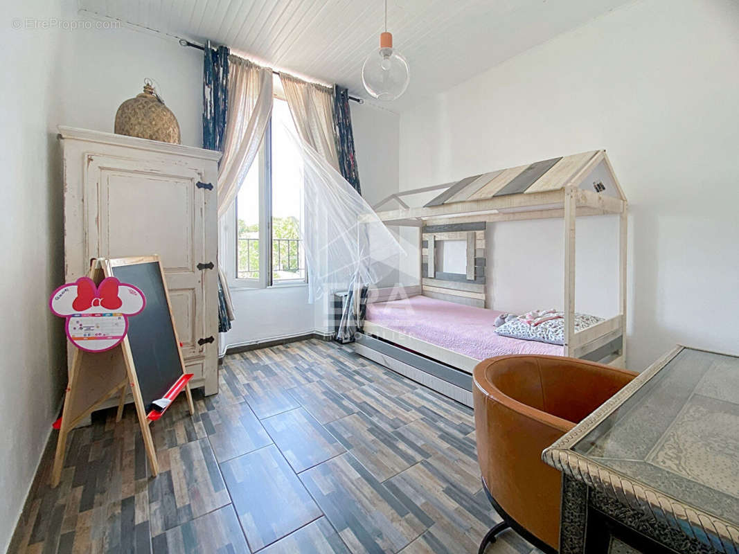 Appartement à MARSEILLE-15E