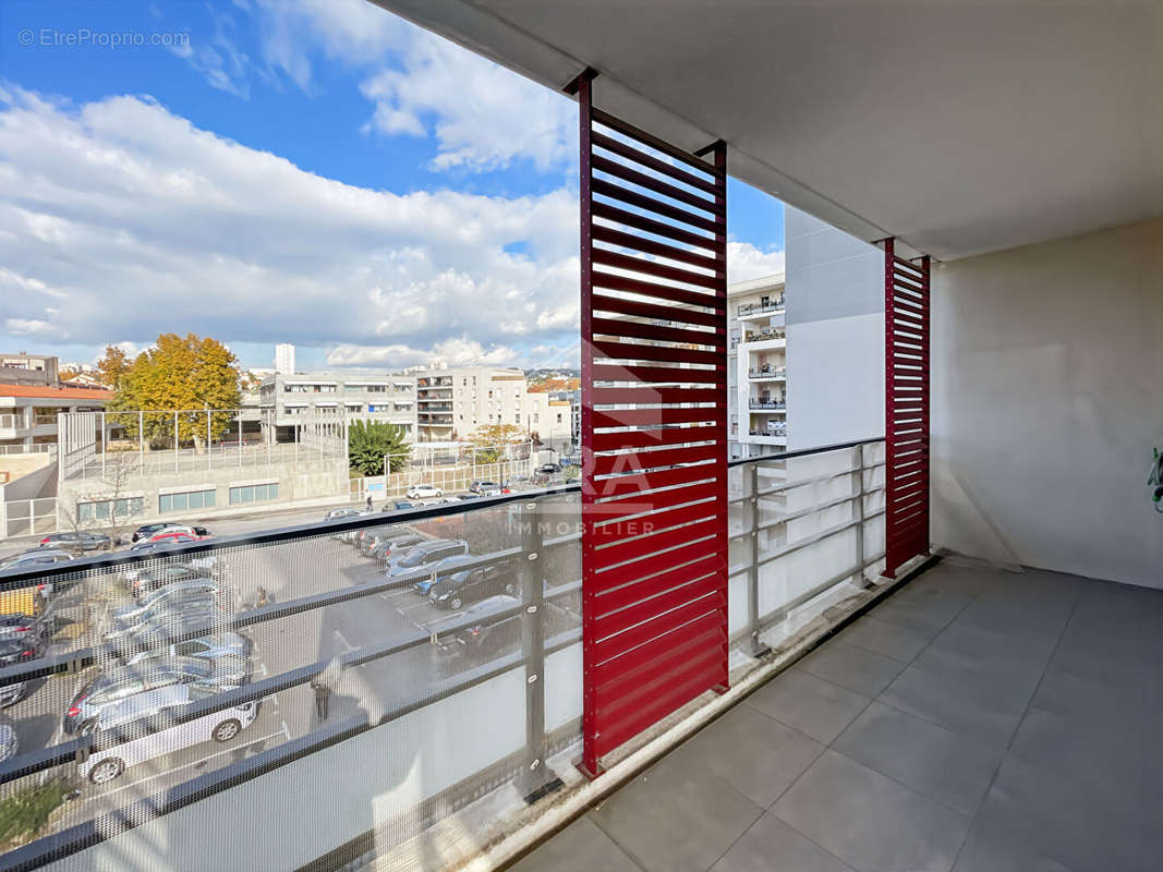 Appartement à MARSEILLE-15E