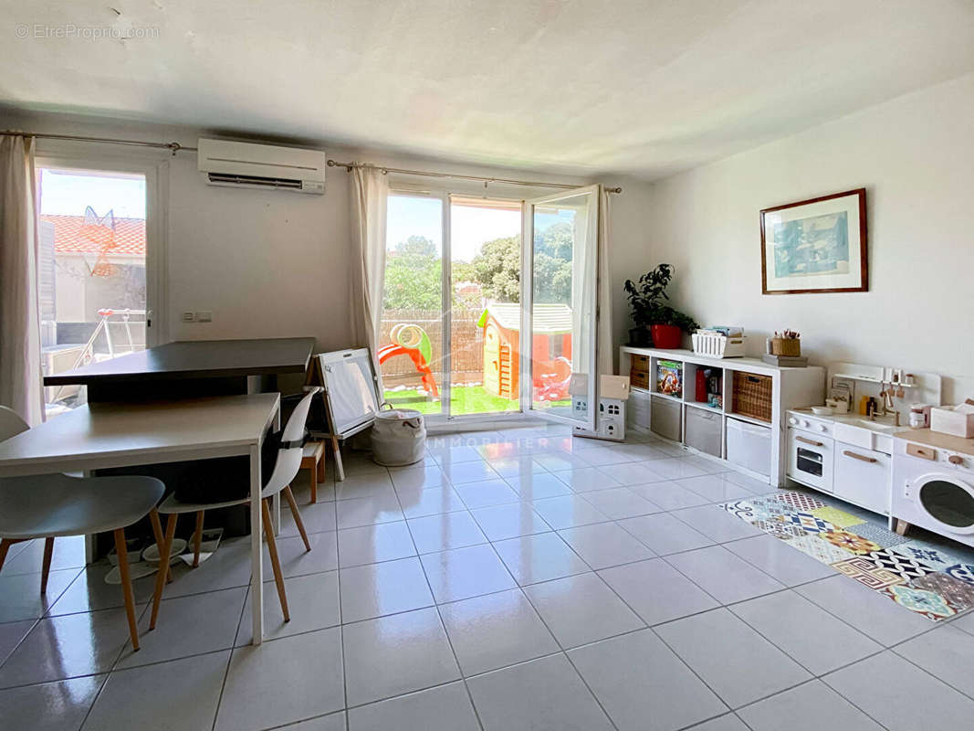 Appartement à MARSEILLE-15E