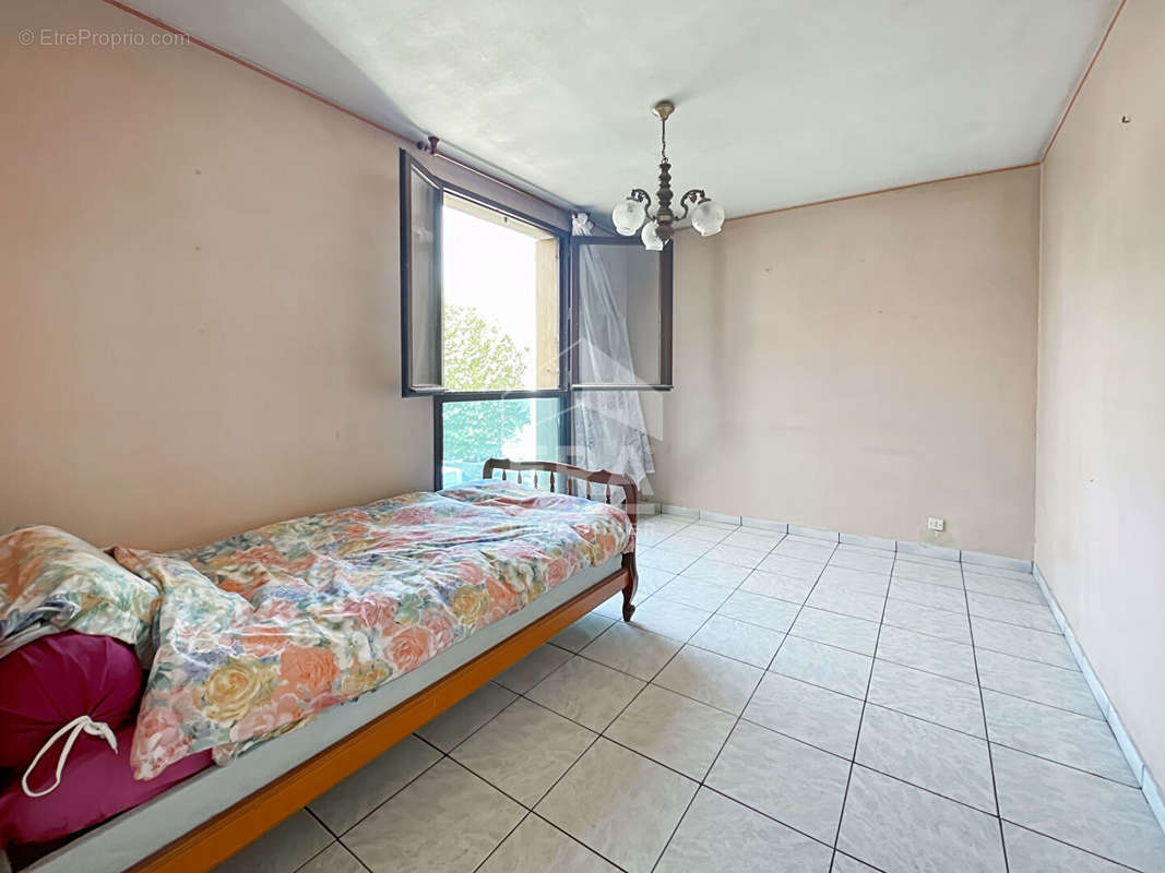 Appartement à MARSEILLE-15E