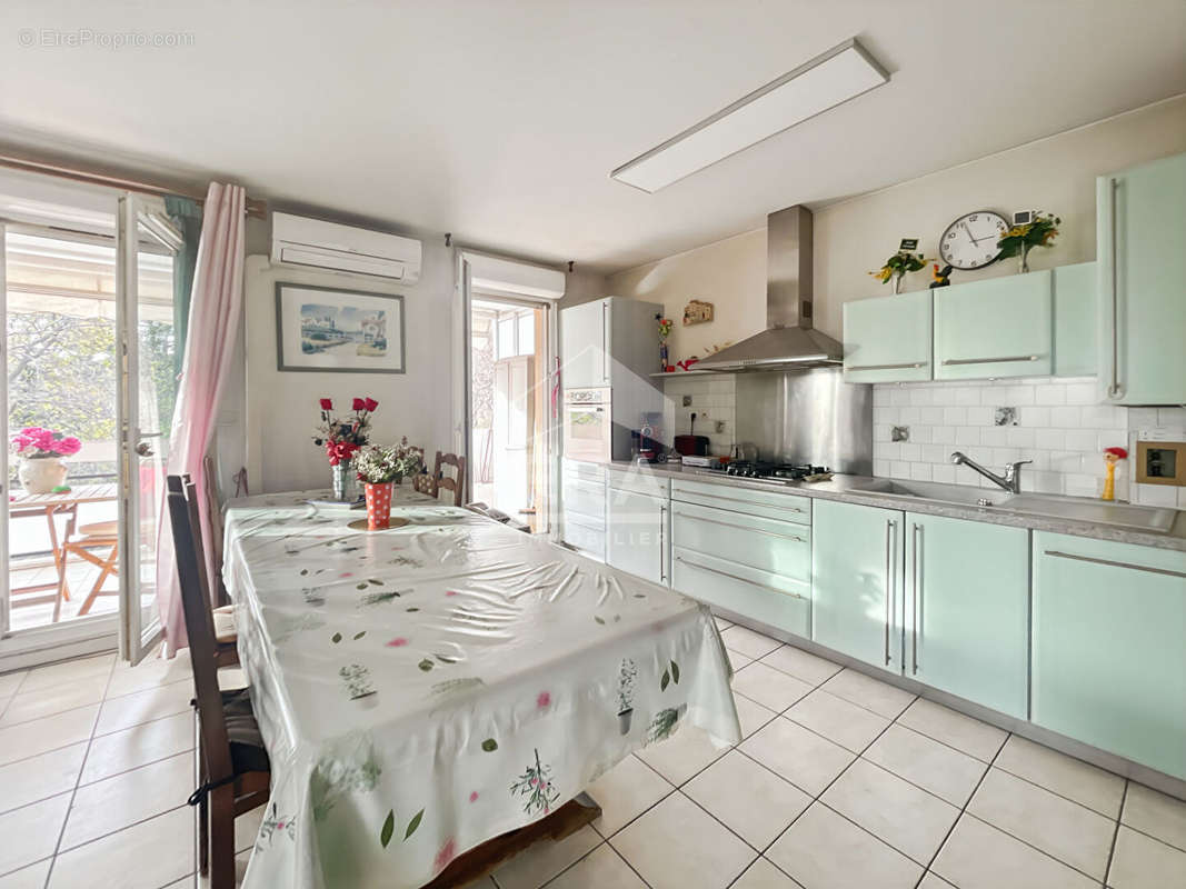 Appartement à MARSEILLE-15E