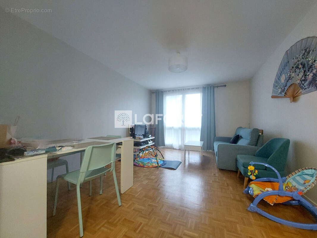 Appartement à NEUILLY-PLAISANCE