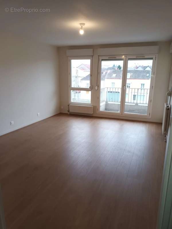 Appartement à MONTCEAU-LES-MINES