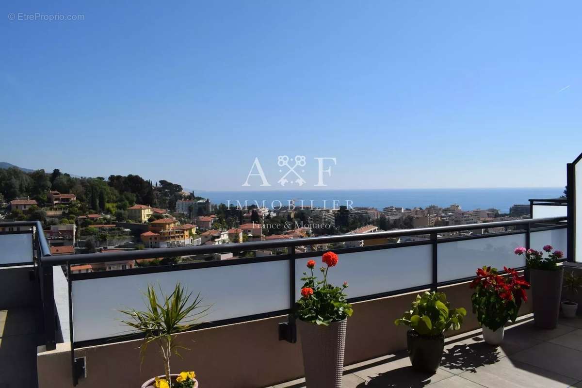 Appartement à ROQUEBRUNE-CAP-MARTIN