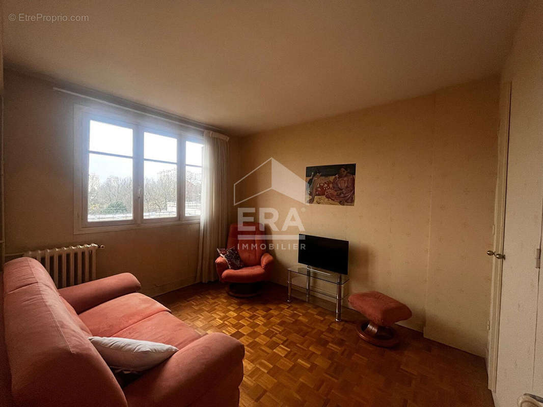 Appartement à IVRY-SUR-SEINE