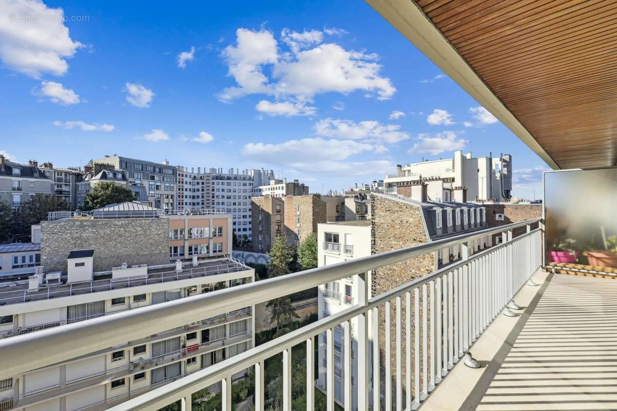 Appartement à PARIS-19E