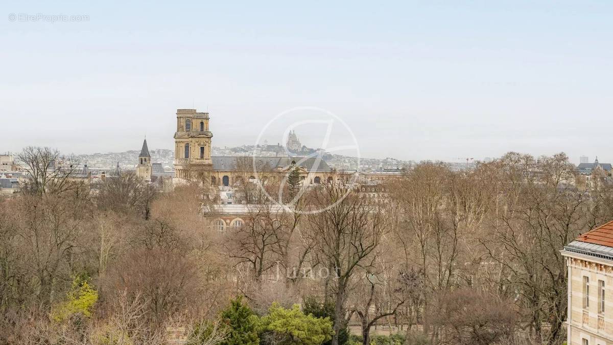 Appartement à PARIS-6E