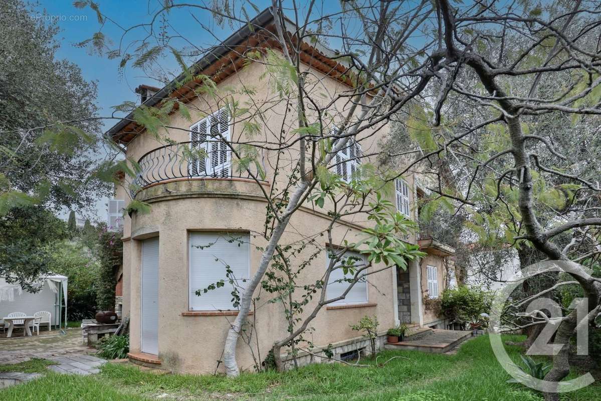 Maison à SAINT-JEAN-CAP-FERRAT