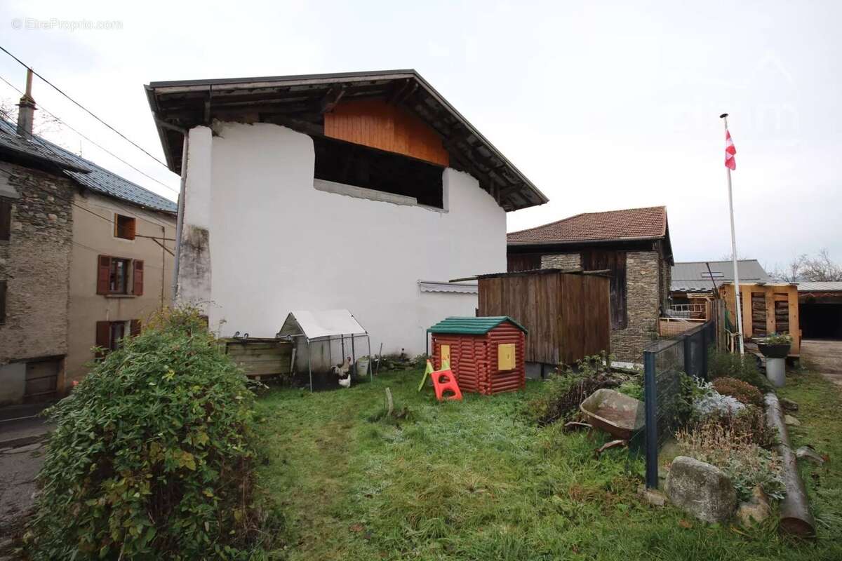 Maison à LA ROCHETTE