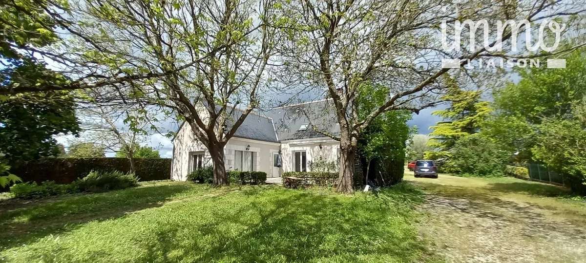 Maison à COUR-CHEVERNY