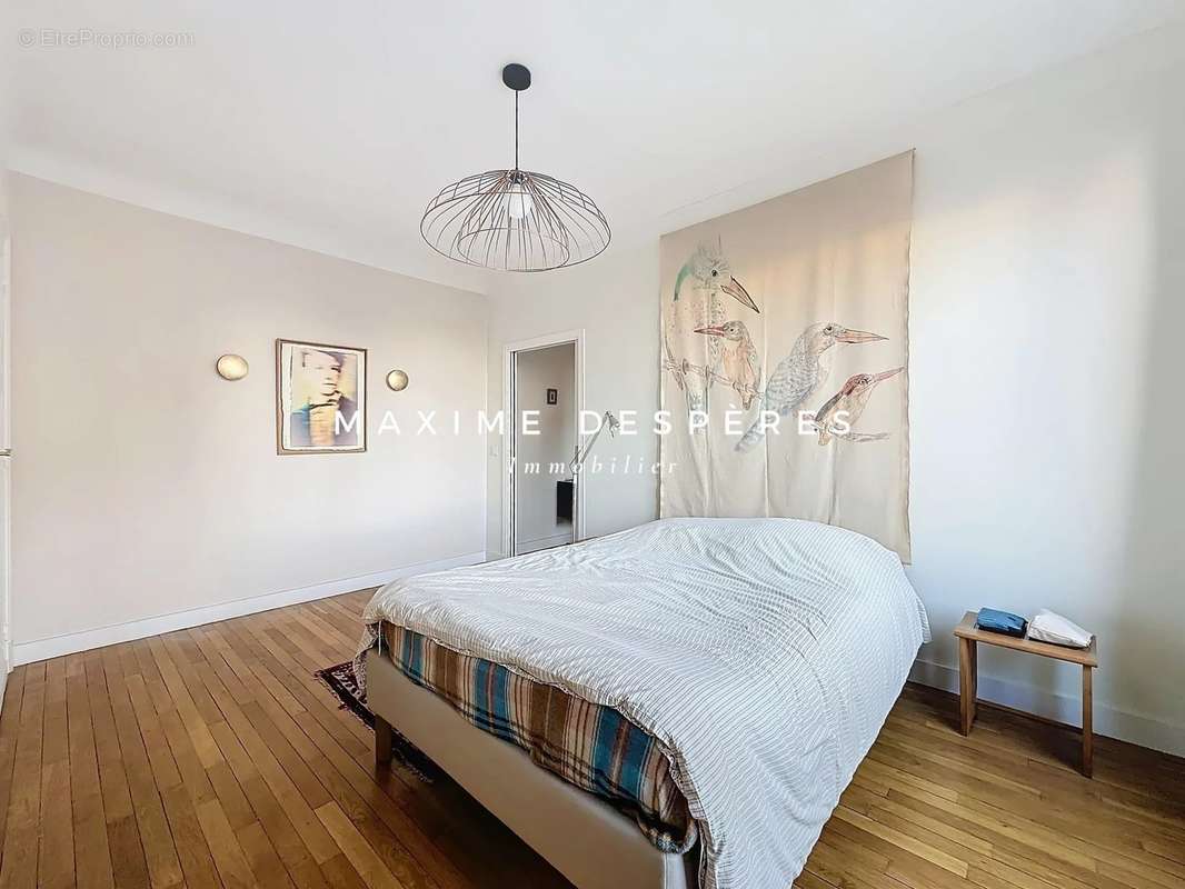 Appartement à NEUILLY-SUR-SEINE