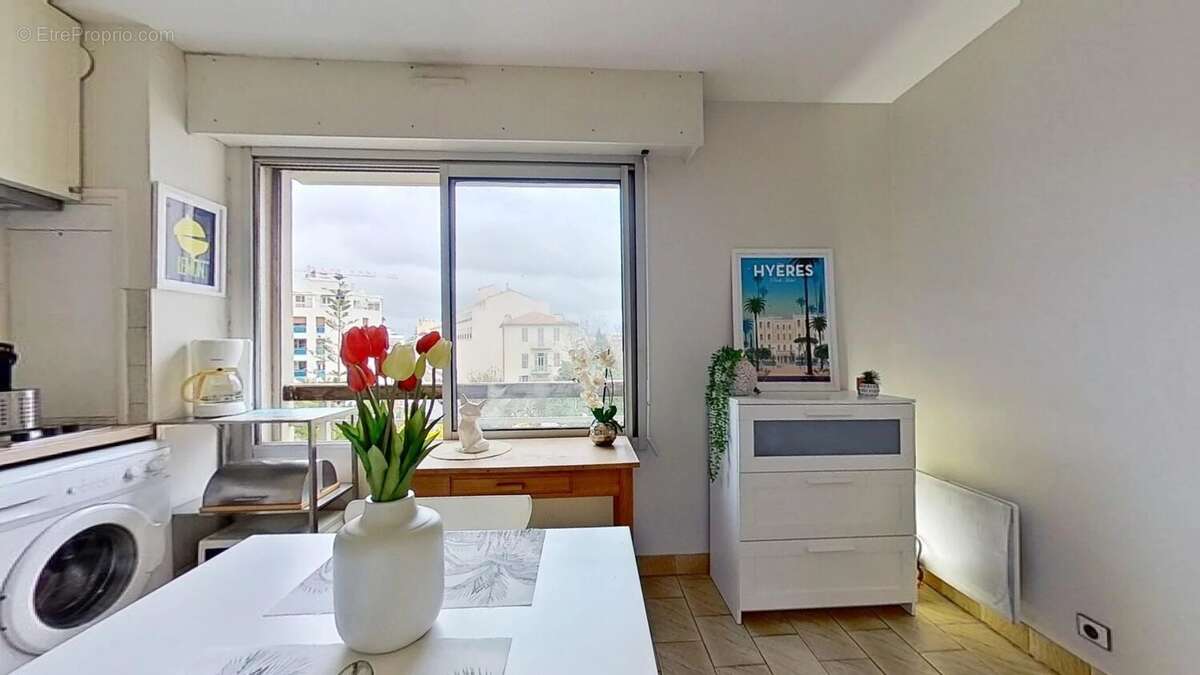 Appartement à HYERES