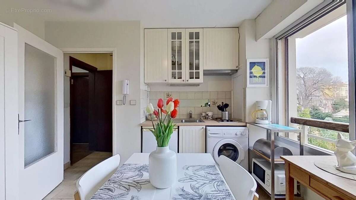 Appartement à HYERES