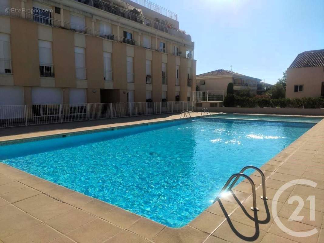 Appartement à VILLENEUVE-LOUBET