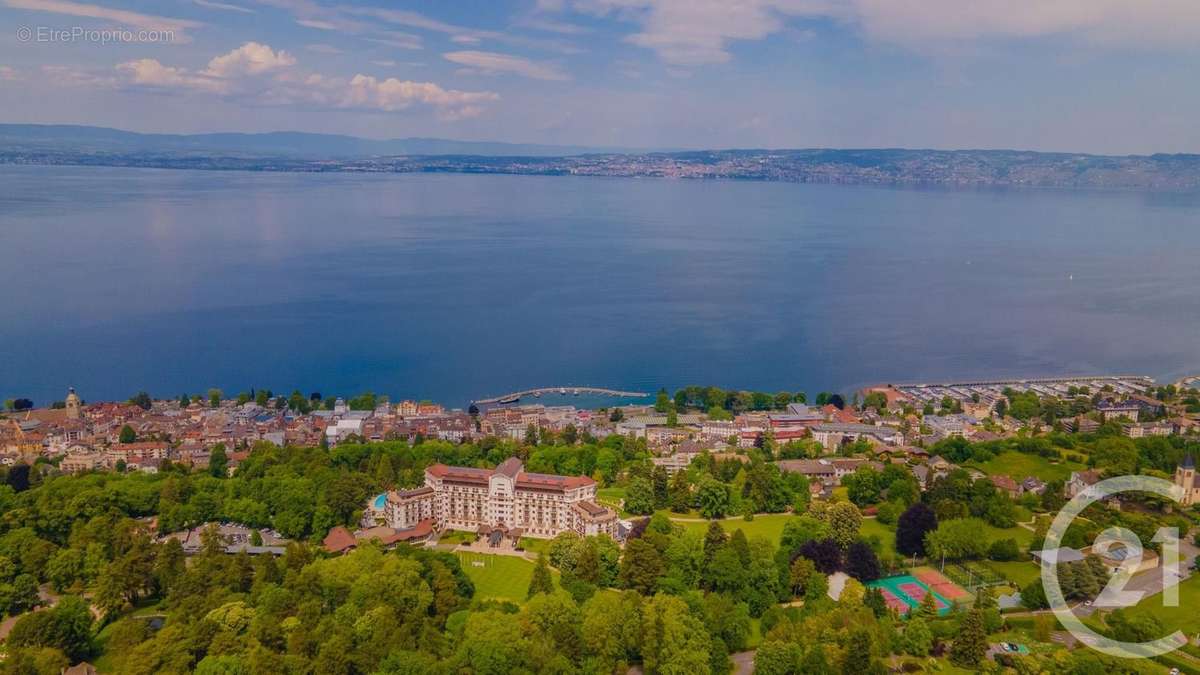 Appartement à EVIAN-LES-BAINS