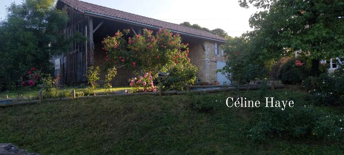 Maison à CASTERA-VERDUZAN