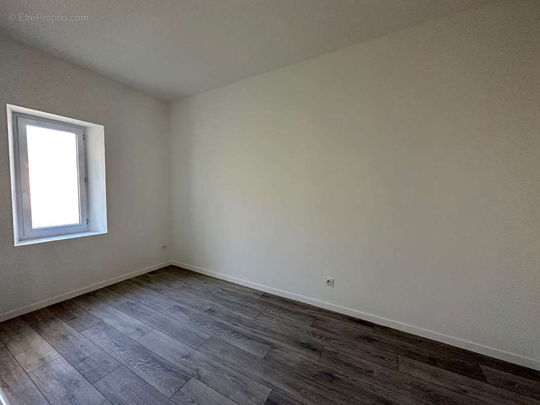 Appartement à ROQUEVAIRE