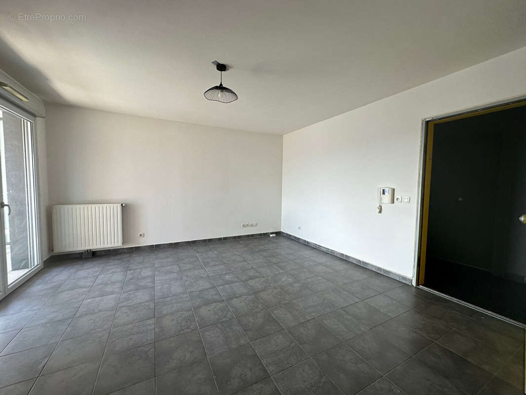 Appartement à MARSEILLE-2E