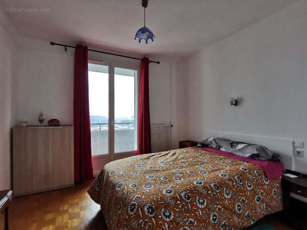   - Appartement à AUBENAS