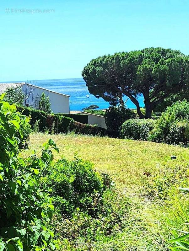 Dans une Résidence Proche des Plages de la Nartelle - Appartement à SAINTE-MAXIME