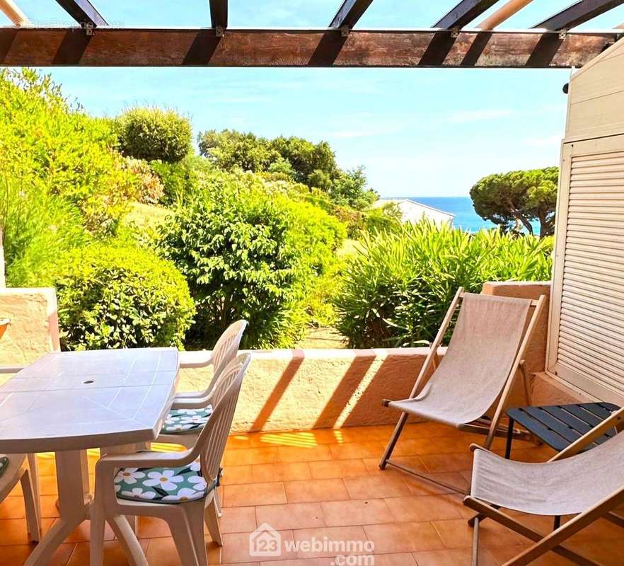 Terrasse au calme avec sa vue mer - Appartement à SAINTE-MAXIME