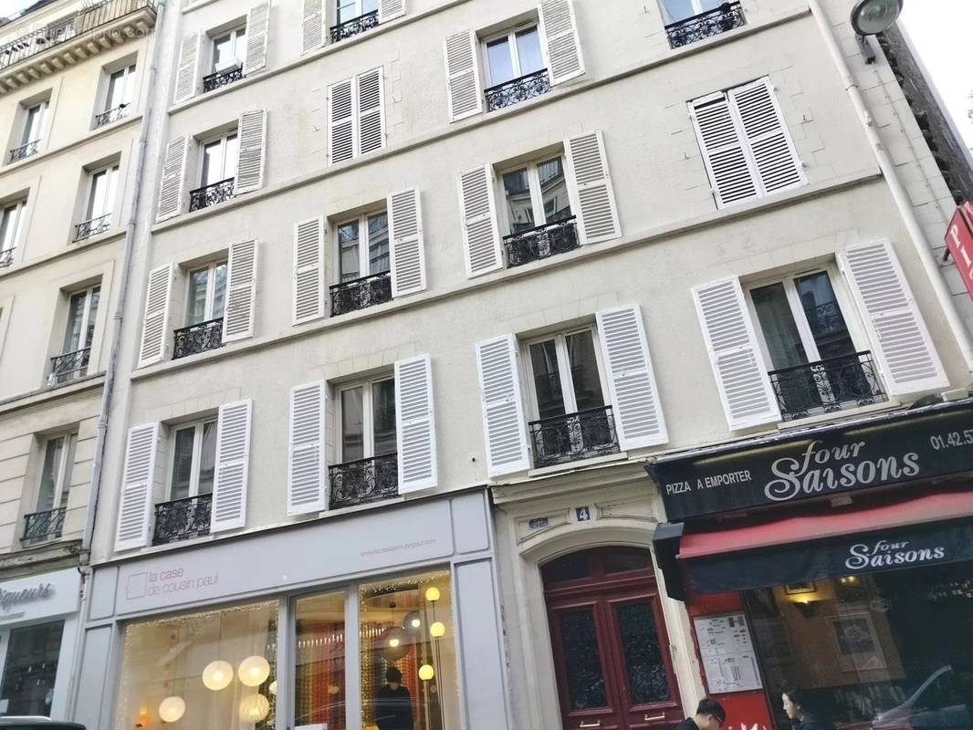 Appartement à PARIS-18E