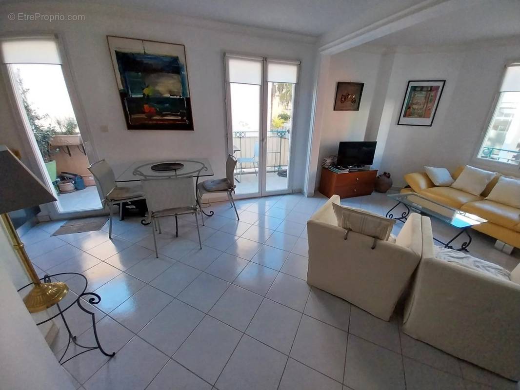 Appartement à MENTON