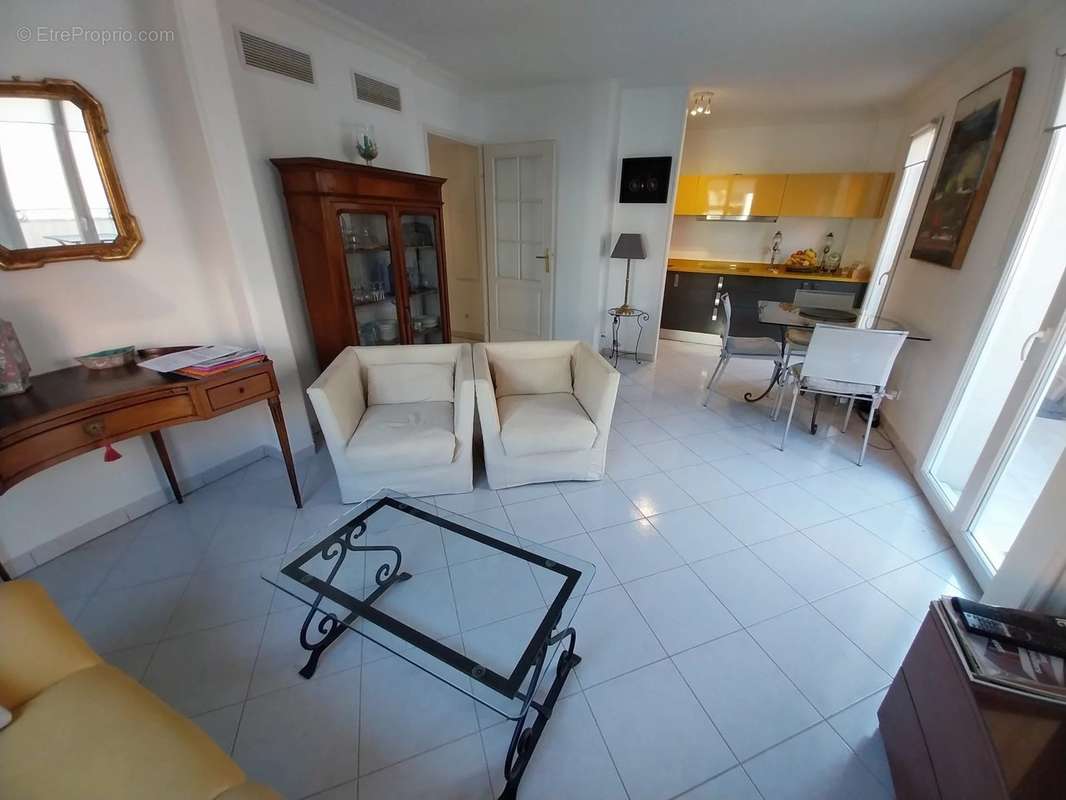 Appartement à MENTON