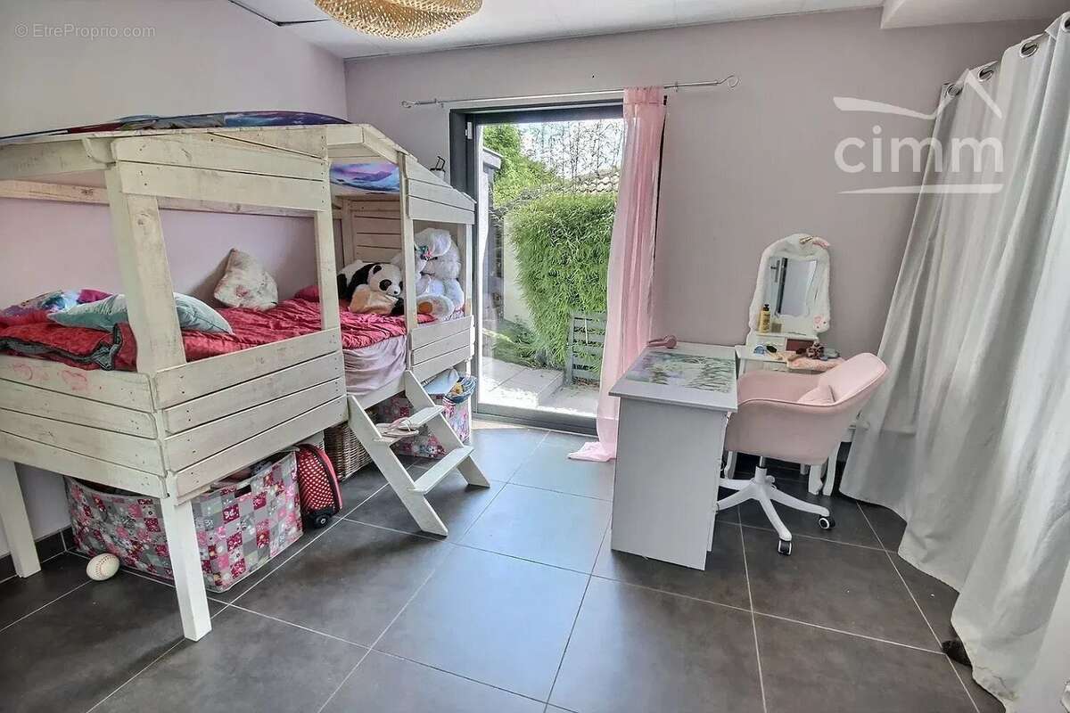 Appartement à SORBIERS