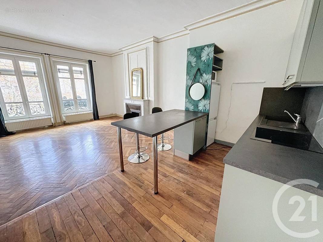 Appartement à LYON-7E