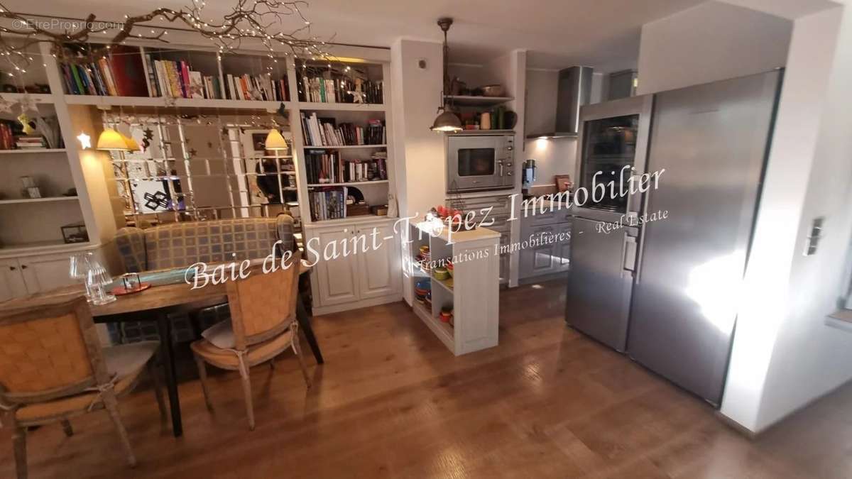 Appartement à GRIMAUD