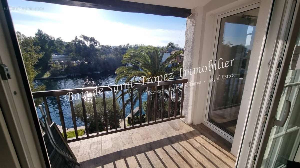 Appartement à GRIMAUD