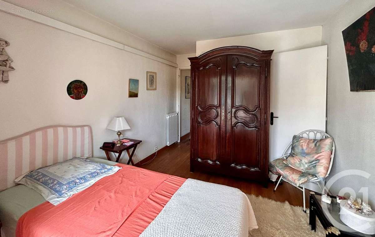 Appartement à LE CANNET