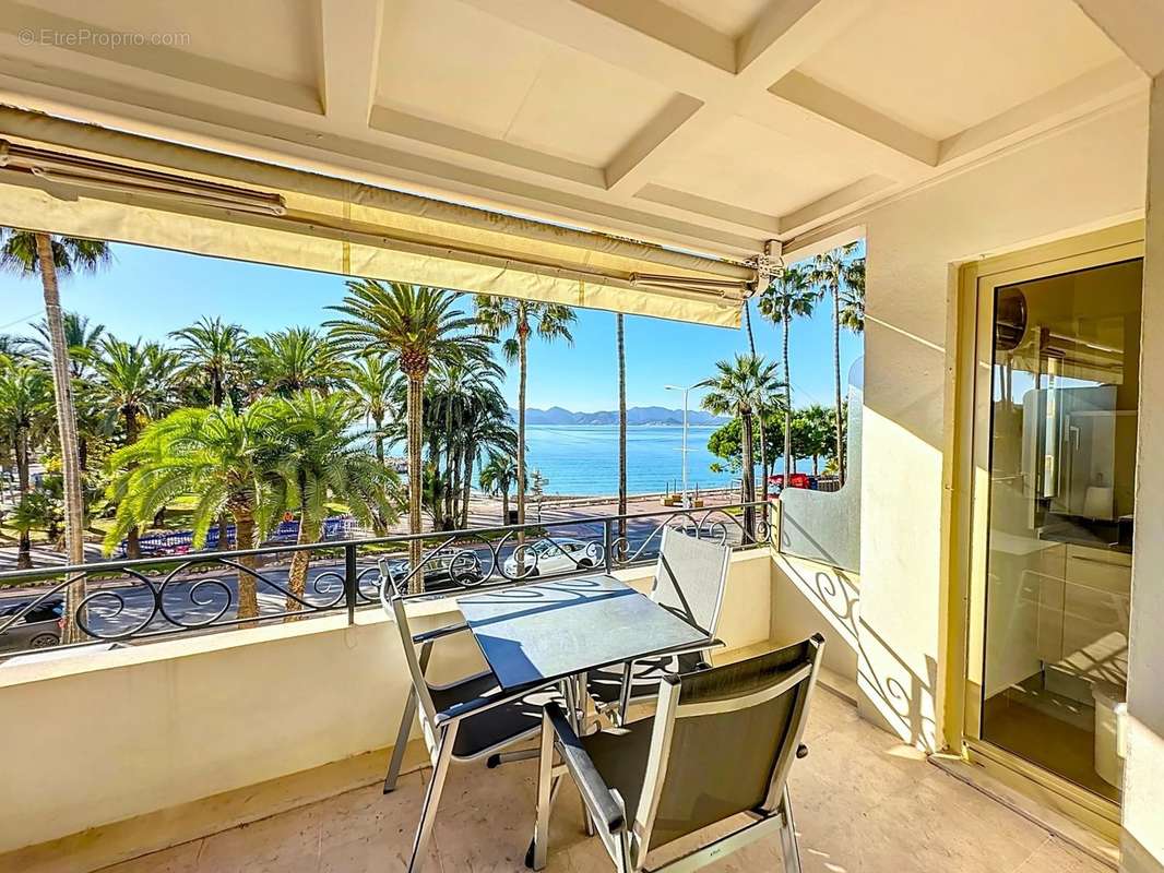 Appartement à CANNES