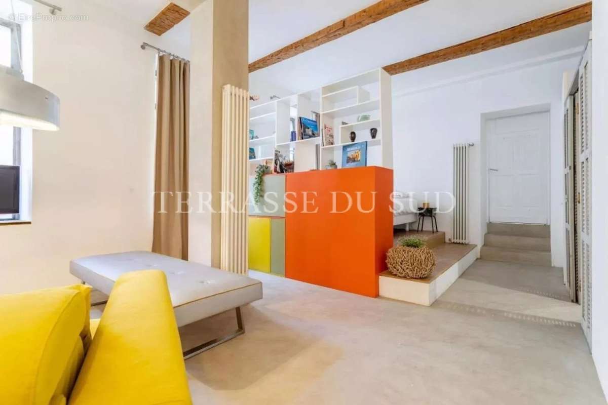 Appartement à MARSEILLE-6E